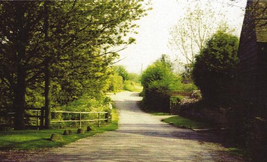 Kiln Lane at end of paved road