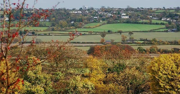 Lacey Green and Loosley Row from Lodge Hill by kind permission of PeterGoodearl.co.uk